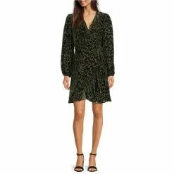 Wholesale ✔️ Alex Marie Maren Velvet Animal Print Burnout Surplice V-Neck Long Sleeve Wrap 👗 Dress Burgundy 👍 6 Wholesale ✔️ Alex Marie Maren Velvet Animal Print Burnout Surplice V-Neck Long Sleeve Wrap 👗 Dress Burgundy 👍 -Alex Marie Shop unnamed file 347